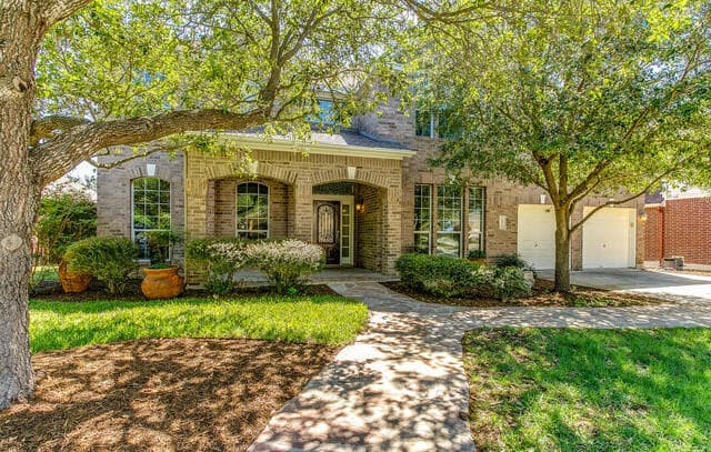 4-bedroom rental at 19218 Brannan Blf in San Antonio, TX — photo 1