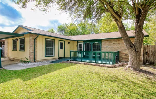 4-bedroom rental at 6106 Little Brandywine Crk in San Antonio, TX — photo 1