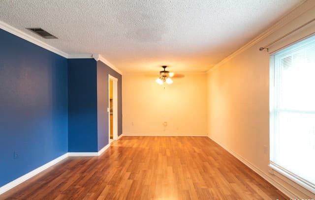 4-bedroom rental at 6106 Little Brandywine Crk in San Antonio, TX — photo 5