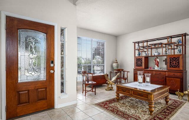 5-bedroom rental at 510 Catanbo Ct in San Antonio, TX — photo 4