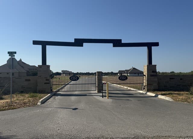 rental at 213 Reed Way in Castroville, TX — photo 5