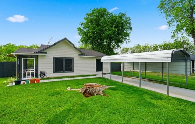 3-bedroom rental at 6602 Swiss Oaks in San Antonio, TX — photo 3