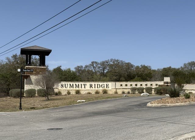 rental at PR 2775 in Mico, TX — photo 1