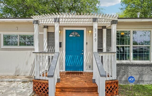 3-bedroom rental at 339 Future Dr in San Antonio, TX — photo 5