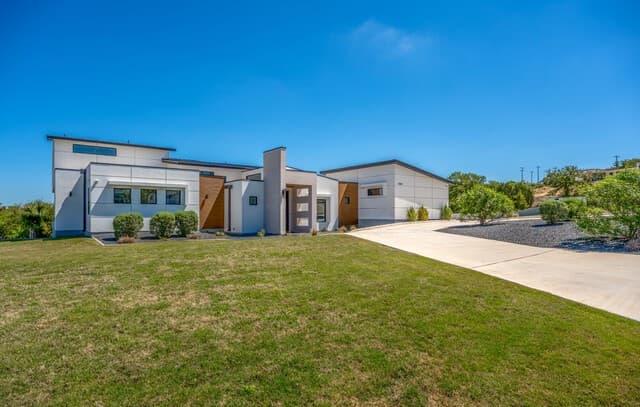 4-bedroom rental at 11009 Porter Spgs in San Antonio, TX — photo 3
