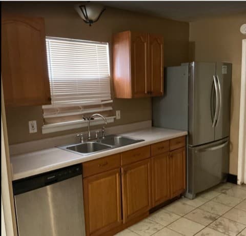 3-bedroom rental at 4330 Sunnyvale in San Antonio, TX — photo 3
