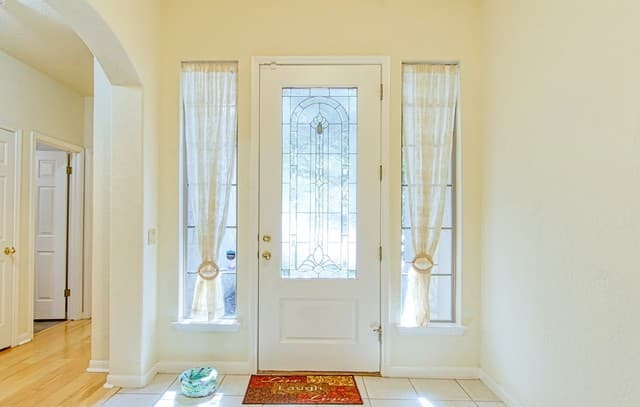 3-bedroom rental at 3607 Rustling Oaks in San Antonio, TX — photo 4