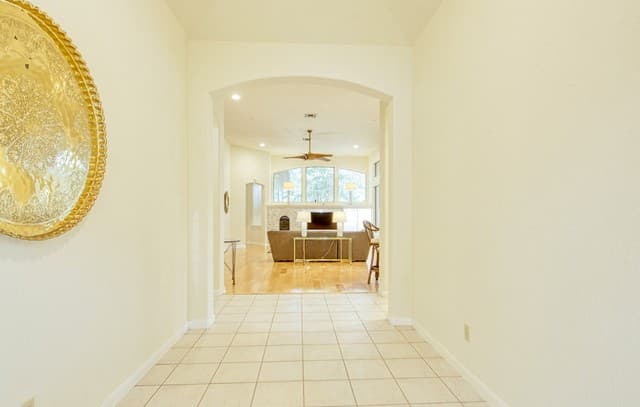 3-bedroom rental at 3607 Rustling Oaks in San Antonio, TX — photo 5