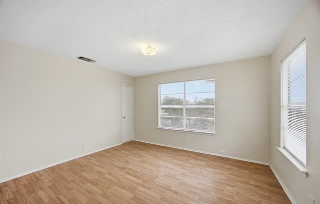 rental at 209 Zilla St in San Antonio, TX — photo 5