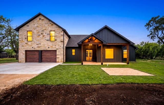 4-bedroom rental at 587 Bob Moritz Dr in Fredericksburg, TX — photo 1