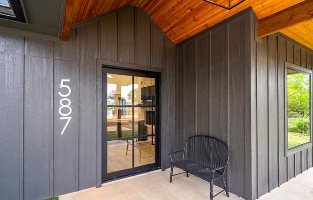 4-bedroom rental at 587 Bob Moritz Dr in Fredericksburg, TX — photo 4