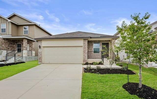 3-bedroom rental at 10713 Dazzle in San Antonio, TX — photo 1