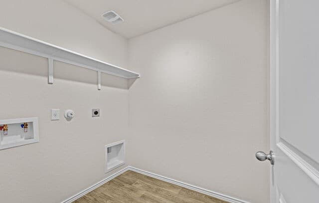 3-bedroom rental at 10713 Dazzle in San Antonio, TX — photo 4