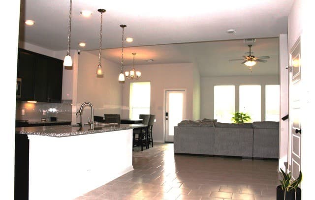 4-bedroom rental at 5126 Garden Field in Schertz, TX — photo 4