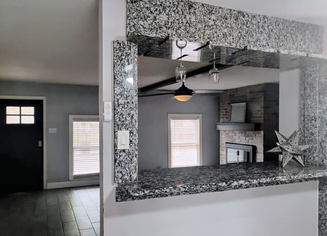 3-bedroom rental at 6750 Paradise Oak Dr in San Antonio, TX — photo 5
