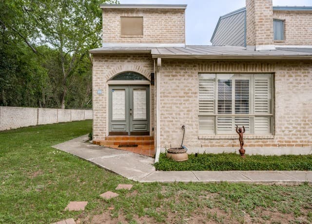 2-bedroom rental at 178 Oakwell Farms in San Antonio, TX — photo 1
