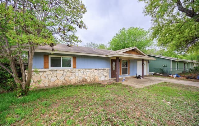 4-bedroom rental at 7410 Pipe Spring in San Antonio, TX — photo 4