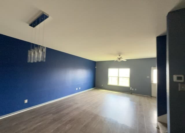 5-bedroom rental at 7342 Turnbow in San Antonio, TX — photo 3
