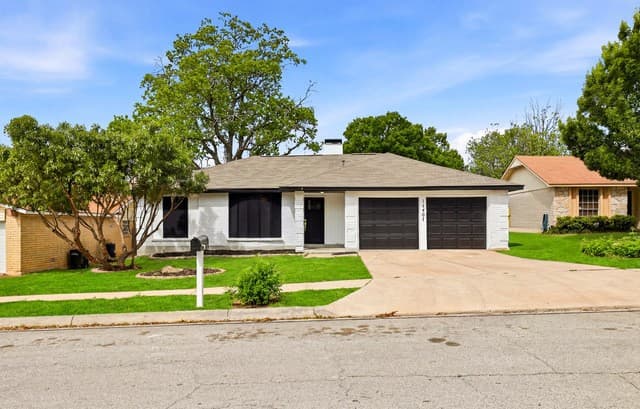 4-bedroom rental at 11507 Woollcott St in San Antonio, TX — photo 1