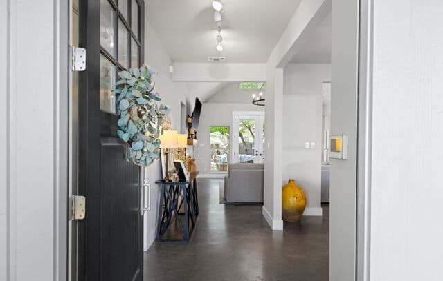 4-bedroom rental at 2146 Stone Gate in Fredericksburg, TX — photo 3