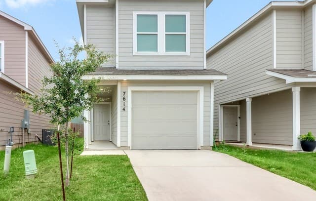 4-bedroom rental at 7614 Aston Cross in San Antonio, TX — photo 3