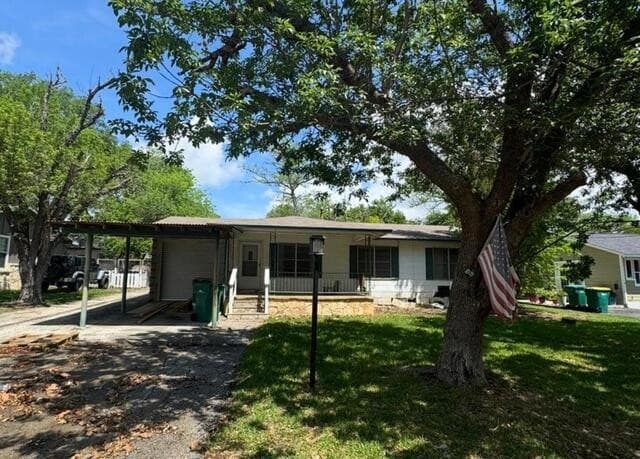 4-bedroom rental at 514 E Bandera Rd in Boerne, TX — photo 1