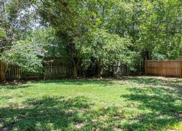 4-bedroom rental at 514 E Bandera Rd in Boerne, TX — photo 3