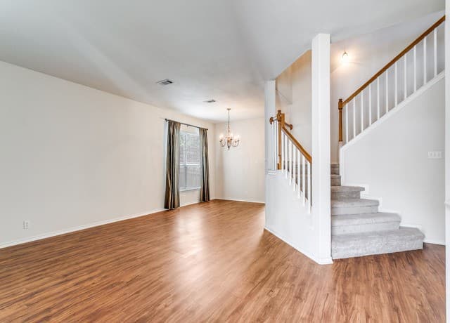 3-bedroom rental at 2122 Cardigan Hl in San Antonio, TX — photo 5