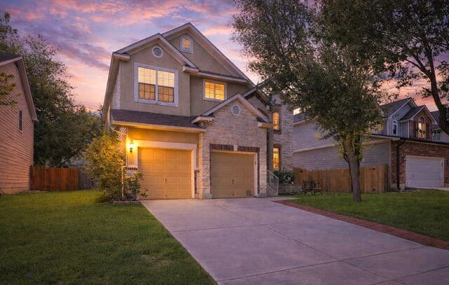 4-bedroom rental at 9518 Wolf Pt in San Antonio, TX — photo 5