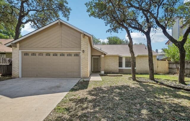 3-bedroom rental at 7334 Sunscape in San Antonio, TX — photo 1