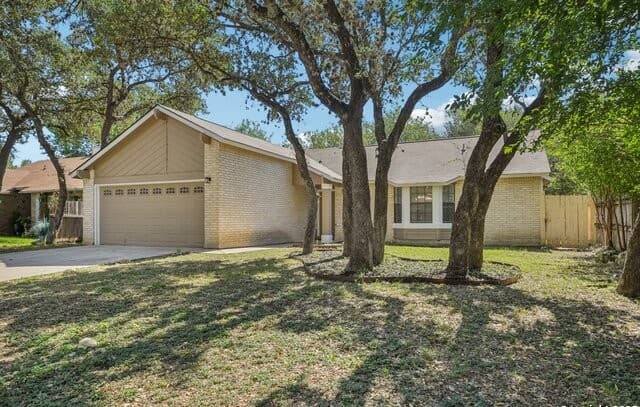 3-bedroom rental at 7334 Sunscape in San Antonio, TX — photo 3