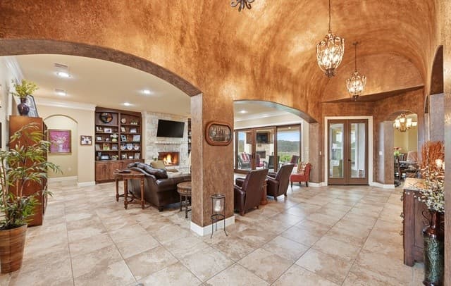 3-bedroom rental at 162 ALONDRA Lane in Spring Branch, TX — photo 4