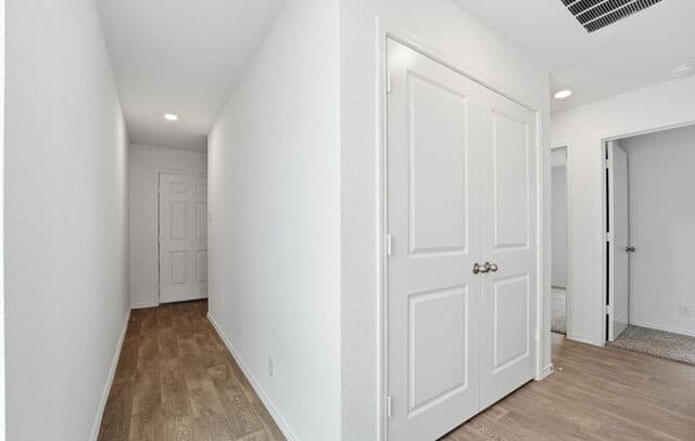 3-bedroom rental at 5922 Shale Cove in San Antonio, TX — photo 3