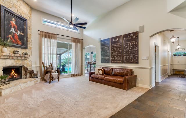 4-bedroom rental at 945 Great Tree in San Antonio, TX — photo 3