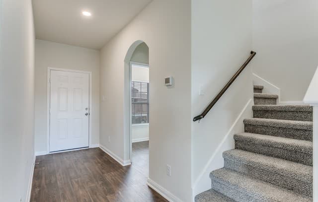 4-bedroom rental at 3862 Leighton Harbor in Von Ormy, TX — photo 4