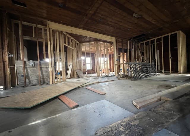 3-bedroom rental at 1322 Hays in San Antonio, TX — photo 1