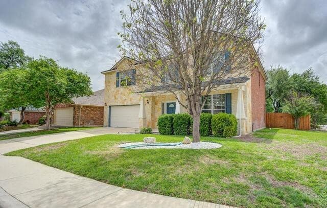 5-bedroom rental at 1102 Morning Spg in San Antonio, TX — photo 1
