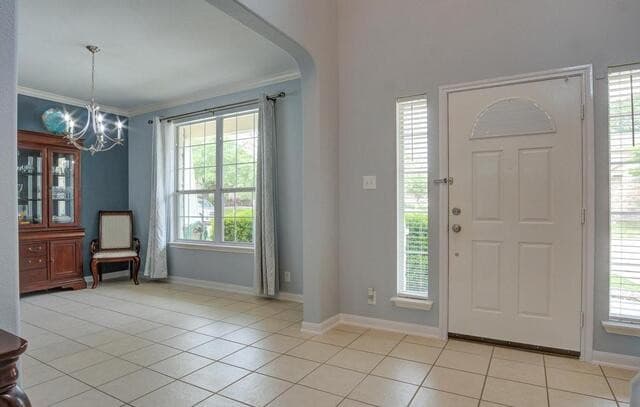 5-bedroom rental at 1102 Morning Spg in San Antonio, TX — photo 4