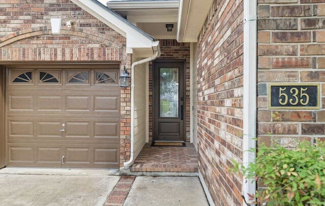 4-bedroom rental at 535 Mesa Bluff in San Antonio, TX — photo 5