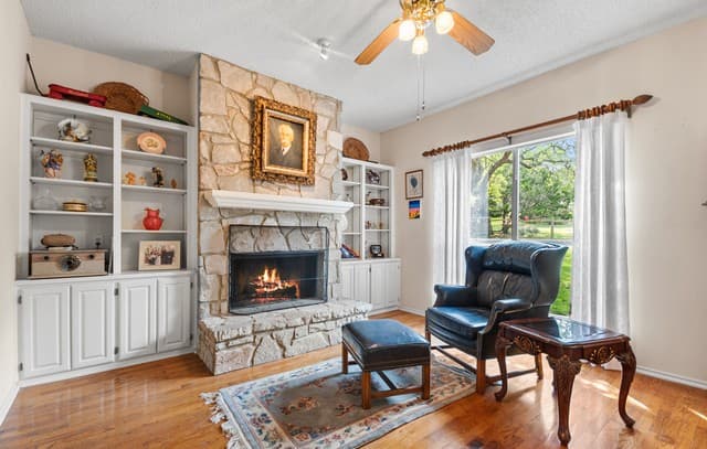 4-bedroom rental at 8519 Alydar Cir in Boerne, TX — photo 3