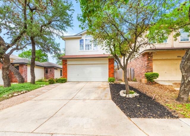 3-bedroom rental at 9315 Gillcross Way in San Antonio, TX — photo 1