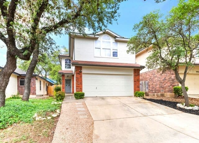 3-bedroom rental at 9315 Gillcross Way in San Antonio, TX — photo 2