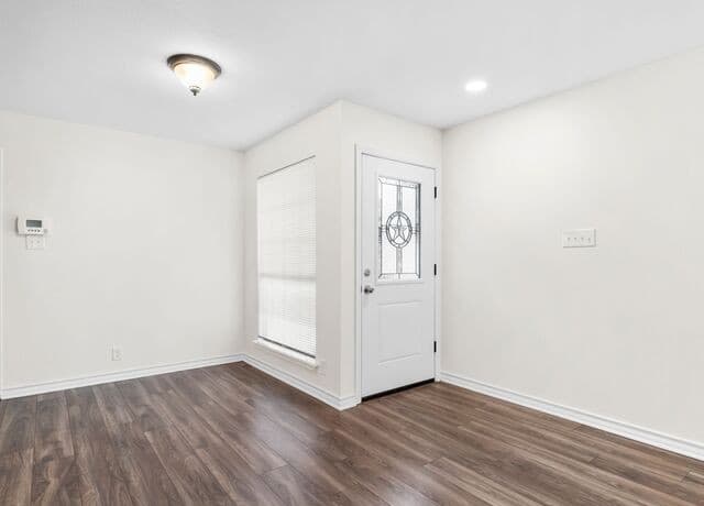 3-bedroom rental at 9315 Gillcross Way in San Antonio, TX — photo 4
