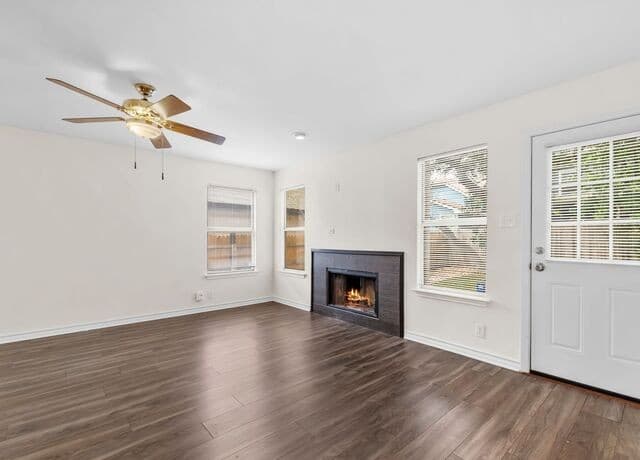 3-bedroom rental at 9315 Gillcross Way in San Antonio, TX — photo 5