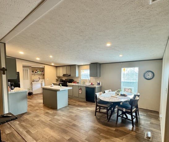 3-bedroom rental at 4858 Stanislaus in Adkins, TX — photo 5