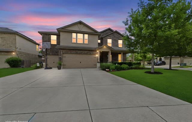 6-bedroom rental at 8826 Virginia Rye in San Antonio, TX — photo 2