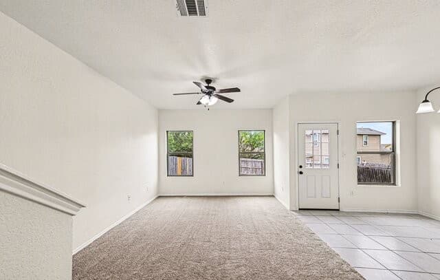 rental at 8703-8705 Vista De Nubes in Converse, TX — photo 4