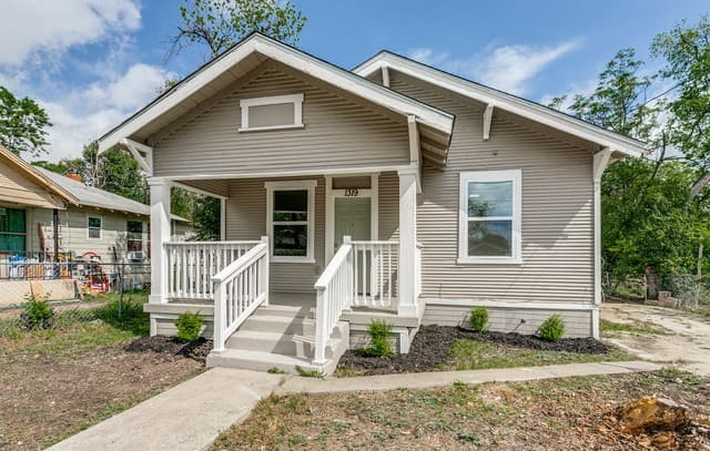 3-bedroom rental at 1319 Paso Hondo in San Antonio, TX — photo 1