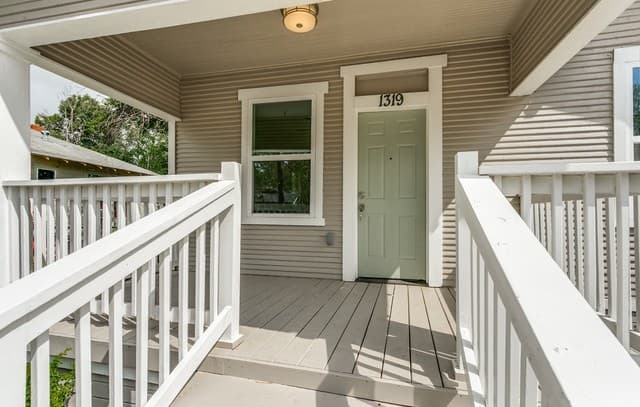 3-bedroom rental at 1319 Paso Hondo in San Antonio, TX — photo 3