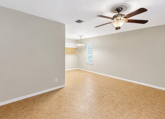 1-bedroom rental at 10527 Perrin Beitel Rd Unit C102 in San Antonio, TX — photo 4